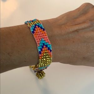 🌼Hand beaded bracelet- boutique NWT